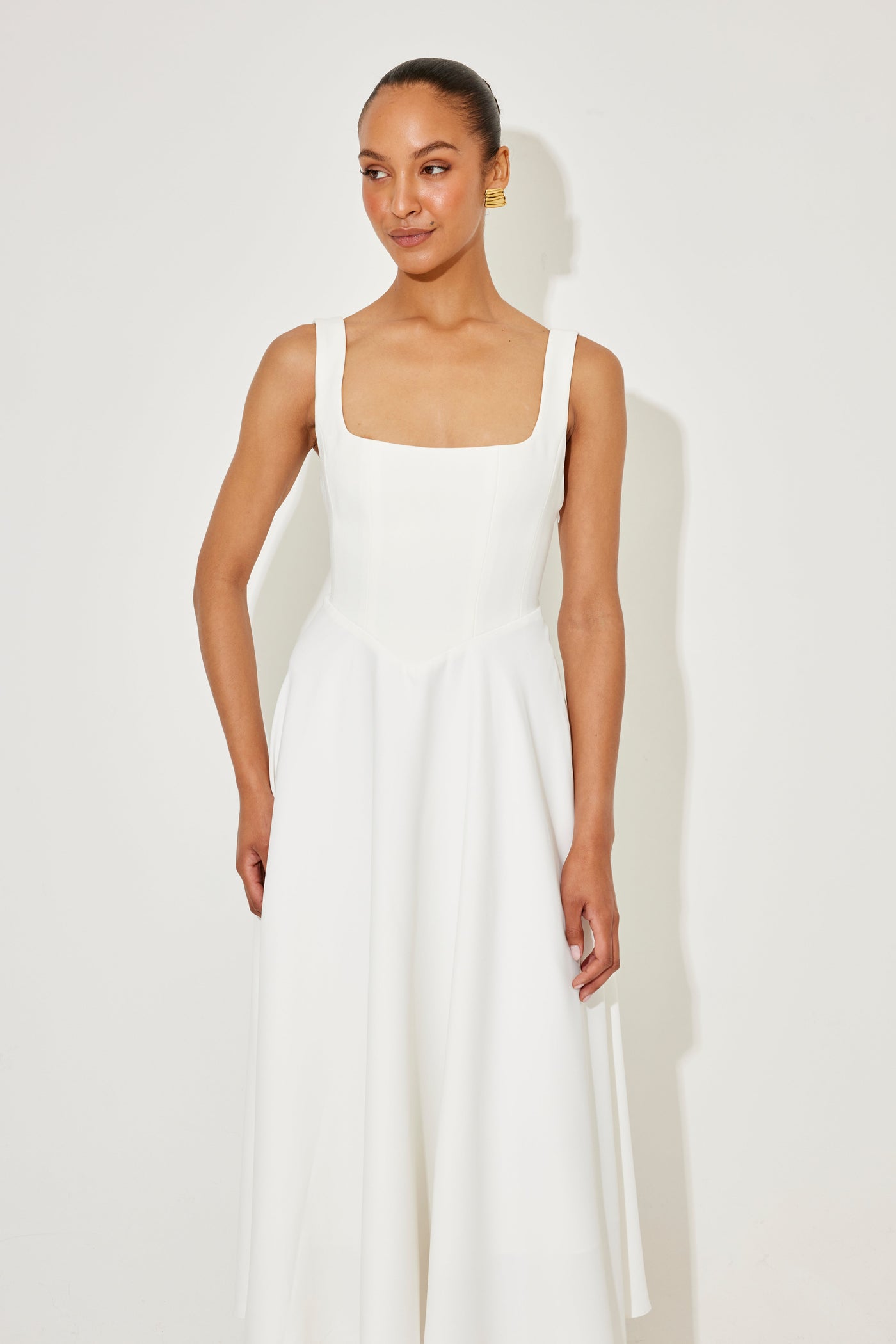 Milena™ – Minimalistisk eleganse i en tidløs kjole