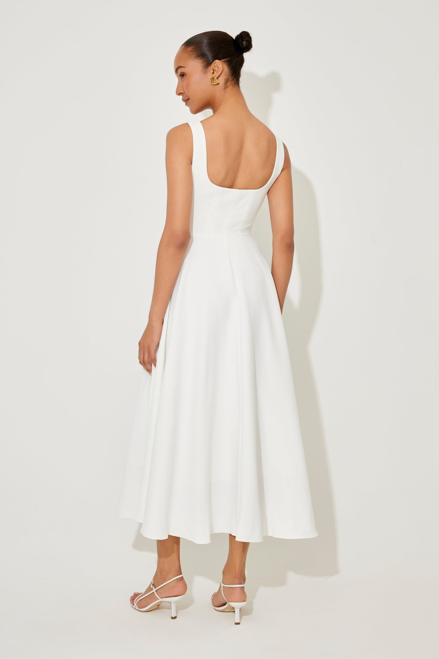 Milena™ – Minimalistisk eleganse i en tidløs kjole