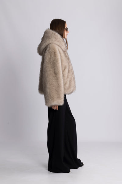 Astrid Fuskepelsjakke – Beige