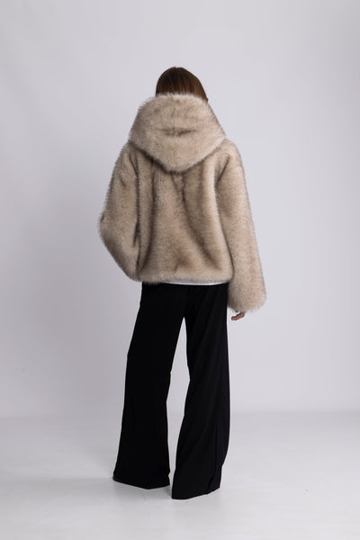 Astrid Fuskepelsjakke – Beige